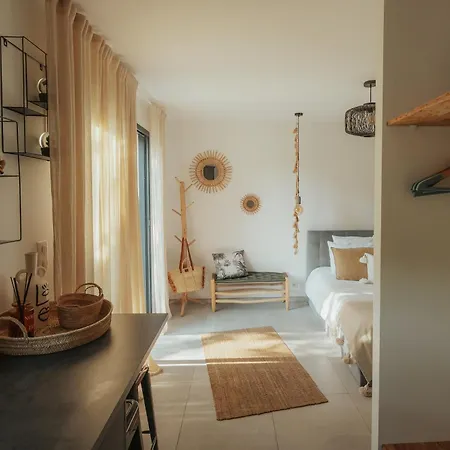 Bed & Breakfast L'oasis 4*