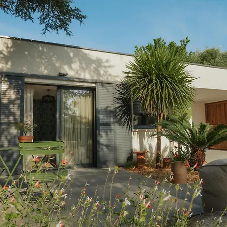 Bed & Breakfast L'oasis 4*